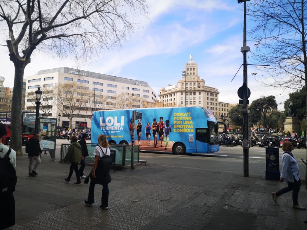 Autobus Publicitario Loli Tormenta Autobús de Petacas vehiculos Publicitarios , ipm3000.com ideas y proyectos moviles